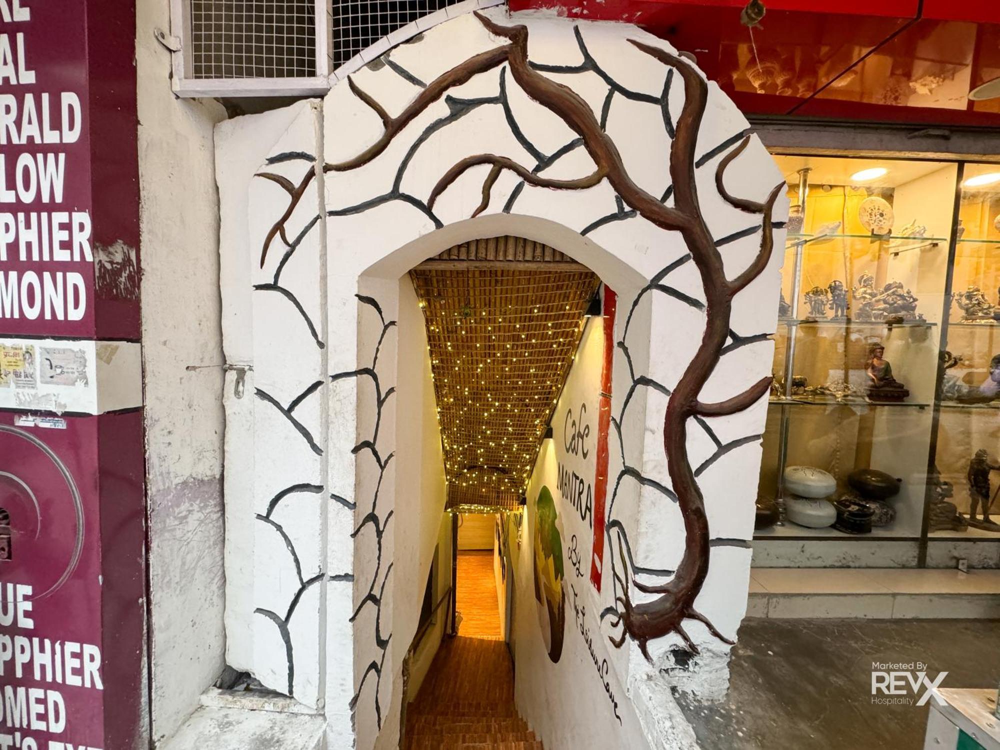 Отель The Leisure Cave On The Ganges Ришикеш Экстерьер фото