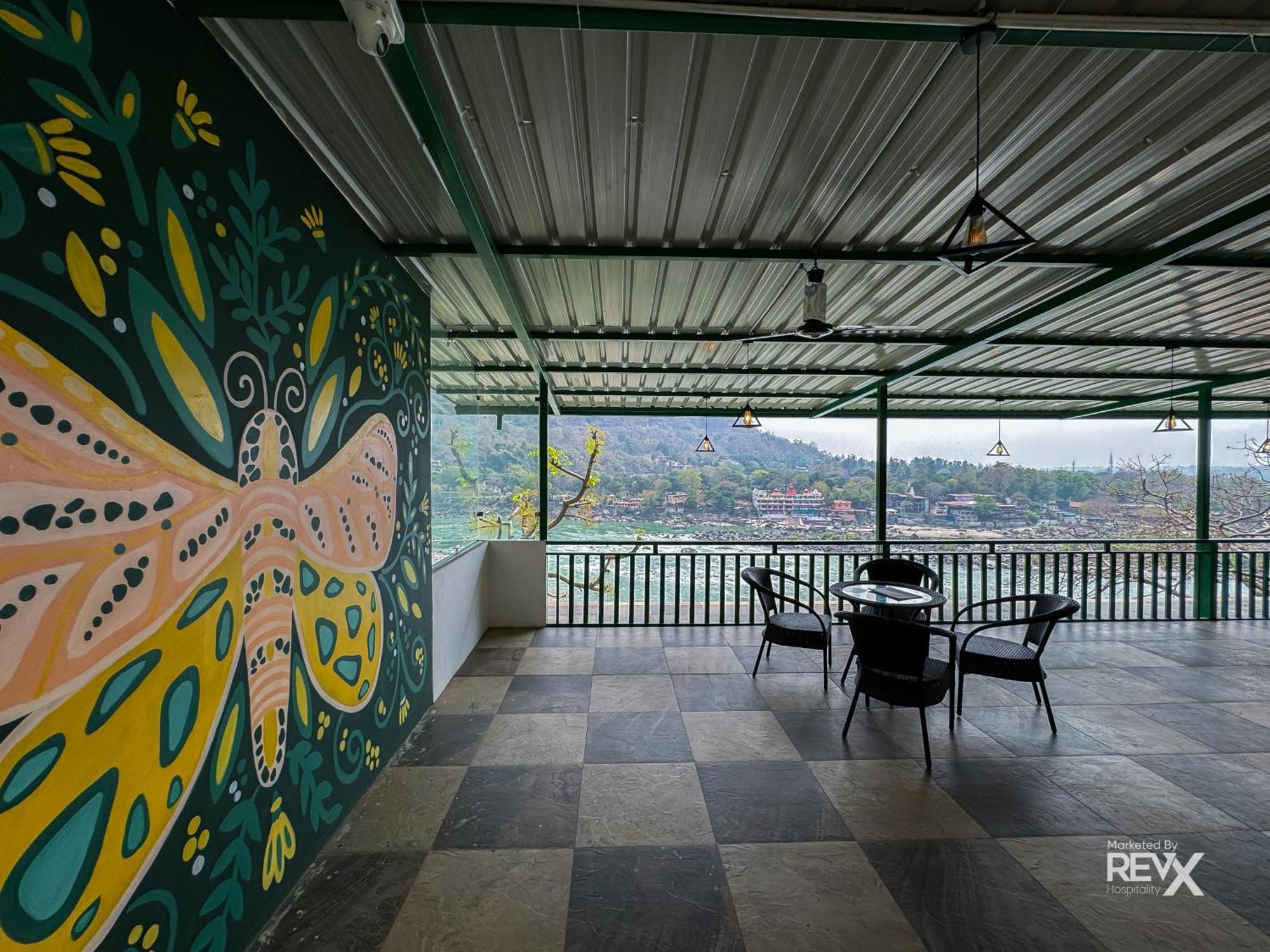 Отель The Leisure Cave On The Ganges Ришикеш Экстерьер фото